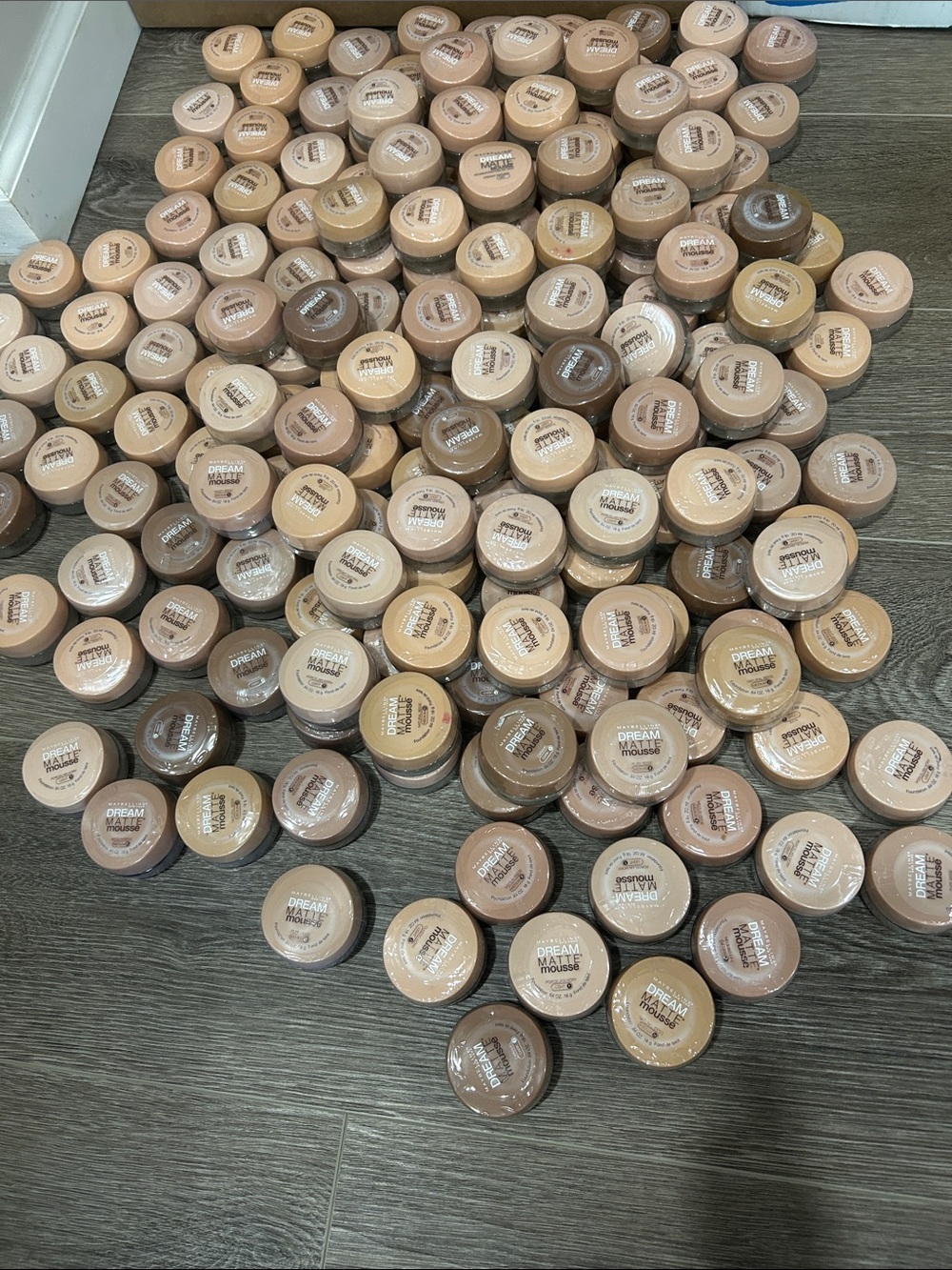 One New Maybelline Dream Matte Mousse Assorted Shades ( Firm price )